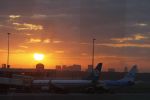 Schiphol 3 augustus 2009
Zon komt op op schiphol.
Peter Smulders bv