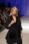 Amsterdam 13 september 2010
Modeshow Jos v Raak bij de westergasfabriek. Anouk Smulders
Peter Smulders bv