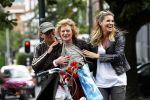 Amsterdam 24 augustus 2010
Danielle Overgaag werkt mee aan candid camera programma van sbs 6 samen met haar hond evert.
Peter Smulders bv