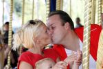 Parijs 31 augustus 2010
Frans Bauer met Mariska en zijn zoon Vhristiaan Frans Jan en Lucas in disneyland. Ook de moeder van Mariska en haar man zijn erbij.
Peter Smulders bv