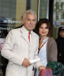 Amsterdam 1 september 2010
Opening Louis Vuitton winkel in de bijenkorf. Hans dagelet met dochter
Peter Smulders bv