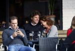 Amsterdam 18 september 2010
Ex Jack Spijkerman Jennemiek met nieuwe vriend op terras.
Peter Smulders bv