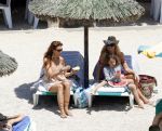 Ibiza 26 juli 2010
Marco Borsato, Leontine Borsato, Mary Borsato Luca Jada en Senna Borsato op vakantie op ibiza. Marco heeft daar een zodiac boot liggen waar hij veel mee gaat varen.
Peter Smulders bv