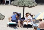 Ibiza 26 juli 2010
Marco Leontien Mary Luca Jada en Senna Borsato op vakantie op ibiza. Marco heeft daar een zodiac boot liggen waar hij veel mee gaat varen.
Peter Smulders bv