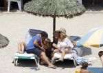 Ibiza 26 juli 2010
Marco Leontien Mary Luca Jada en Senna Borsato op vakantie op ibiza. Marco heeft daar een zodiac boot liggen waar hij veel mee gaat varen.
Peter Smulders bv