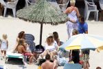 Ibiza 26 juli 2010
Marco Leontien Mary Luca Jada en Senna Borsato op vakantie op ibiza. Marco heeft daar een zodiac boot liggen waar hij veel mee gaat varen.
Peter Smulders bv