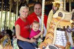 Parijs 31 augustus 2010
Frans Bauer met Mariska en zijn zoon Vhristiaan Frans Jan en Lucas in disneyland. Ook de moeder van Mariska en haar man zijn erbij.
Peter Smulders bv