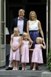 Wassernaar 5 juni 2010
Fotouurtje met Prinses Maxima Amalia Alexia Ariane en Prins Willem Alexander in de tuin van hun huis op de Horsten.
Peter Smulders bv