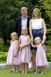 Wassernaar 5 juni 2010
Fotouurtje met Prinses Maxima Amalia Alexia Ariane en Prins Willem Alexander in de tuin van hun huis op de Horsten.
Peter Smulders bv