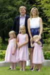 Wassernaar 5 juni 2010
Fotouurtje met Prinses Maxima Amalia Alexia Ariane en Prins Willem Alexander in de tuin van hun huis op de Horsten.
Peter Smulders bv