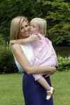 Wassernaar 5 juni 2010
Fotouurtje met Prinses Maxima Amalia Alexia Ariane en Prins Willem Alexander in de tuin van hun huis op de Horsten.
Peter Smulders bv