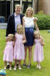 Wassernaar 5 juni 2010
Fotouurtje met Prinses Maxima Amalia Alexia Ariane en Prins Willem Alexander in de tuin van hun huis op de Horsten.
Peter Smulders bv