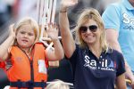Amsterdam 21 augustus 2010
Prins Willem Alkexander met de groende Draeck bij sail. Prinses Maxima Prinses Amalia Ariane en Alexia zijn er ook bij. Ook is er een kindermeisje bij. Ze voeren onder begeleiding van meerdere politie boten
Peter Smulders bv