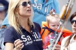 Amsterdam 21 augustus 2010
Prins Willem Alkexander met de groende Draeck bij sail. Prinses Maxima Prinses Amalia Ariane en Alexia zijn er ook bij. Ook is er een kindermeisje bij. Ze voeren onder begeleiding van meerdere politie boten
Peter Smulders bv