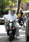 Amsterdam 25 augustus 2010
Menno Kohler op zijn vespa scooter
Peter Smulders bv