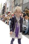 Amsterdam 22 augustus 2010
Grazia PC Catwalk op de pc hooftstraat. Michiel Mol met Paulien Huizinga en hun kinderen Paul Myrthe en Pieter
Peter Smulders bv