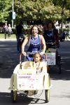 Amsterdam 5 september 2010
Bakfietsenrace georganiseerd door Viva Mama in het vondelpark. Nurlaila Kareem met vriend en kinderen
Peter Smulders bv