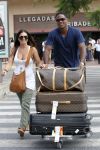 Ibiza 30 juli 2010
Patrick Kluivert zen zijn vrouw Rosanna Kluivert Lima komen aan op het vliegveld van ibiza en rijden daar in een mini cooper cabrio.
Peter Smulders bv