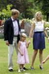 Wassernaar 5 juni 2010
Fotouurtje met Prinses Maxima Amalia Alexia Ariane en Prins Willem Alexander in de tuin van hun huis op de Horsten.
Peter Smulders bv