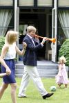 Wassernaar 5 juni 2010
Fotouurtje met Prinses Maxima Amalia Alexia Ariane en Prins Willem Alexander in de tuin van hun huis op de Horsten.
Peter Smulders bv