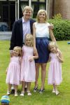 Wassernaar 5 juni 2010
Fotouurtje met Prinses Maxima Amalia Alexia Ariane en Prins Willem Alexander in de tuin van hun huis op de Horsten.
Peter Smulders bv