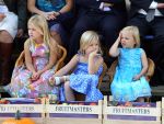 Tiel, 11 September 2010
50e maal FruitCorso met als gasten
Prins Willem Alexander, Prinses Maxima, Prinses Amalia, Prinses Alexia en Prinses Ariane
Foto Peter Smulders BV