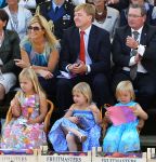 Tiel, 11 September 2010
50e maal FruitCorso met als gasten
Prins Willem Alexander, Prinses Maxima, Prinses Amalia, Prinses Alexia en Prinses Ariane
Foto Peter Smulders BV