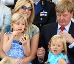 Tiel, 11 September 2010
50e maal FruitCorso met als gasten
Prins Willem Alexander, Prinses Maxima, Prinses Amalia, Prinses Alexia en Prinses Ariane
Foto Peter Smulders BV