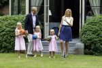 Wassernaar 5 juni 2010
Fotouurtje met Prinses Maxima Amalia Alexia Ariane en Prins Willem Alexander in de tuin van hun huis op de Horsten.
Peter Smulders bv