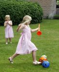 Wassernaar 5 juni 2010
Fotouurtje met Prinses Maxima Amalia Alexia Ariane en Prins Willem Alexander in de tuin van hun huis op de Horsten.
Peter Smulders bv