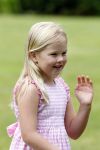 Wassernaar 5 juni 2010
Fotouurtje met Prinses Maxima Amalia Alexia Ariane en Prins Willem Alexander in de tuin van hun huis op de Horsten.
Peter Smulders bv