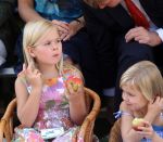 Tiel, 11 September 2010
50e maal FruitCorso met als gasten
Prins Willem Alexander, Prinses Maxima, Prinses Amalia, Prinses Alexia en Prinses Ariane
Foto Peter Smulders BV