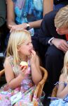 Tiel, 11 September 2010
50e maal FruitCorso met als gasten
Prins Willem Alexander, Prinses Maxima, Prinses Amalia, Prinses Alexia en Prinses Ariane
Foto Peter Smulders BV