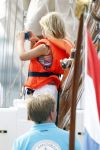 Amsterdam 21 augustus 2010
Prins Willem Alkexander met de groende Draeck bij sail. Prinses Maxima Prinses Amalia Ariane en Alexia zijn er ook bij. Ook is er een kindermeisje bij. Ze voeren onder begeleiding van meerdere politie boten
Peter Smulders bv