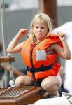 Amsterdam 21 augustus 2010
Prins Willem Alkexander met de groende Draeck bij sail. Prinses Maxima Prinses Amalia Ariane en Alexia zijn er ook bij. Ook is er een kindermeisje bij. Ze voeren onder begeleiding van meerdere politie boten
Peter Smulders bv