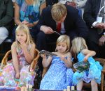 Tiel, 11 September 2010
50e maal FruitCorso met als gasten
Prins Willem Alexander, Prinses Maxima, Prinses Amalia, Prinses Alexia en Prinses Ariane
Foto Peter Smulders BV