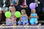 Tiel, 11 September 2010
50e maal FruitCorso met als gasten
Prins Willem Alexander, Prinses Maxima, Prinses Amalia, Prinses Alexia en Prinses Ariane
Foto Peter Smulders BV