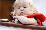 Amsterdam 21 augustus 2010
Prins Willem Alkexander met de groende Draeck bij sail. Prinses Maxima Prinses Amalia Ariane en Alexia zijn er ook bij. Ook is er een kindermeisje bij. Ze voeren onder begeleiding van meerdere politie boten
Peter Smulders bv