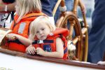 Amsterdam 21 augustus 2010
Prins Willem Alkexander met de groende Draeck bij sail. Prinses Maxima Prinses Amalia Ariane en Alexia zijn er ook bij. Ook is er een kindermeisje bij. Ze voeren onder begeleiding van meerdere politie boten
Peter Smulders bv