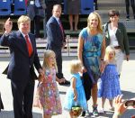 Tiel, 11 September 2010
50e maal FruitCorso met als gasten
Prins Willem Alexander, Prinses Maxima, Prinses Amalia, Prinses Alexia en Prinses Ariane
Foto Peter Smulders BV