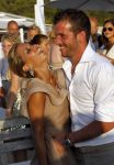 Ibiza 15 juli 2010
Trouwen Johhny en Charlotte Sophie Heitinga . Dochter Jezebel was er ook bij. Rafael en Sylvie v d Vaart
Peter Smulders bv