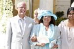 Sienna 17 juli 2010
Yolanthe Cabau v Kasbergen en Wesley Sneijder trouwen in Italie. Richarda v Kasbergen met man Jennifer Cooke Lauretta Gerards en vrienden
Peter Smulders bv