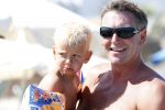 Robin Bravenboer met zoon  op Ibiza.
Peter Smulders bv