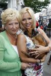 Amsterdam 22 augustus 2010
Grazia PC Catwalk op de pc hooftstraat. Tatjana met moeder en hondje
Peter Smulders bv