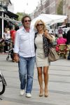 Amsterdam 25 augustus 2010
Tatjana met vriend Ronnie Rosenbaum op de pc hooftstraat.
Peter Smulders bv
