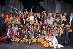 Utrecht 3 september 2010
Premiere We will rock you in het beatrix theater. De cast met oa John Vooijs Pia Douwes Marjolein Teepen Charly Luske en Brian May en Roger Tailer
Peter Smulders bv