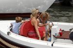Weesp 3 juli 2010
Wendy v Dijk met Sem en Lizzy en Erland Galjaard op terras en op de boot.
Peter Smulders bv