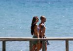 Ibiza 28 juli 2010
Wesley Sneijder en Yolanthe Cabau Sneijder op het strand bij Blue Marlin op hun huwelijksreis. Ze hebben een huis gehuurd op ibiza.
Peter Smulders bv
