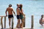 Ibiza 28 juli 2010
Wesley Sneijder en Yolanthe Cabau Sneijder op het strand bij Blue Marlin op hun huwelijksreis. Ze hebben een huis gehuurd op ibiza.
Peter Smulders bv