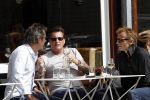 Amsterdam 15 september 2011
Barry hay met vrienden op terras
Peter Smulders bv